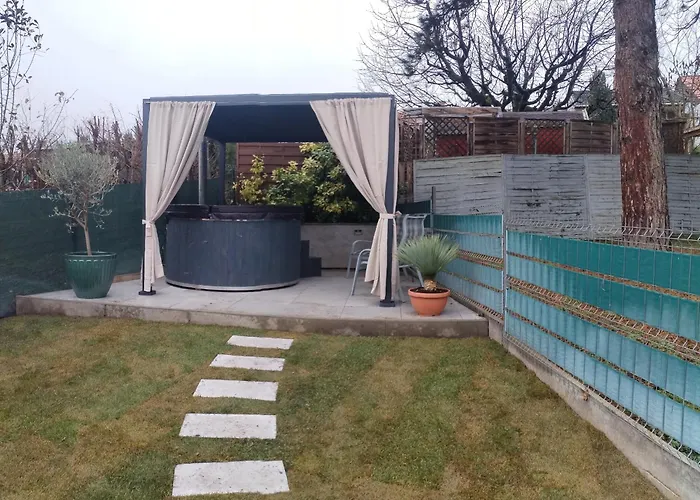 Apartament Victorio Vendeghaz *